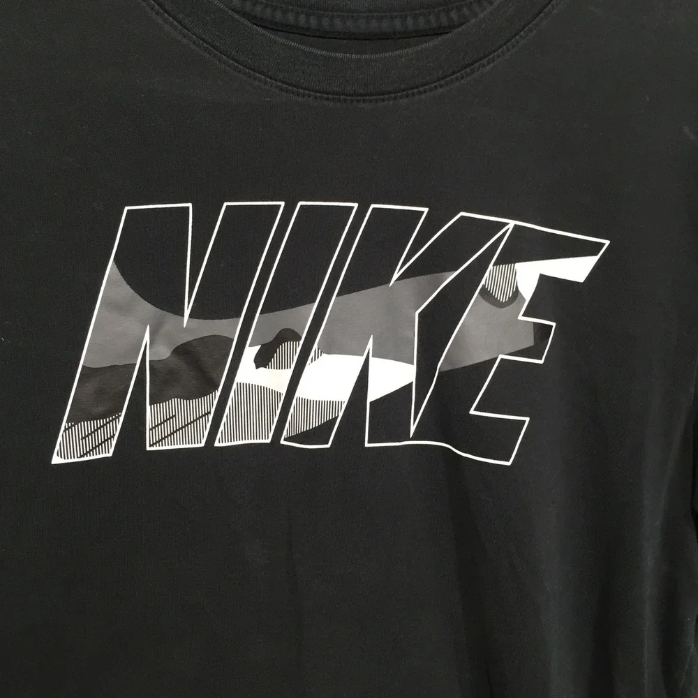 Nike Mens T-Shirt Dri-FIT Graphic Logo Small Black